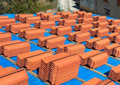 Realización de tejado de teja